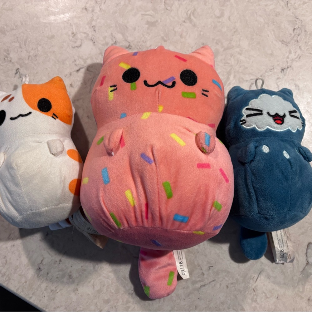 KLEPTOCATS Plush Bundle 3 - Guapo, oli blue , pink Sprinkles